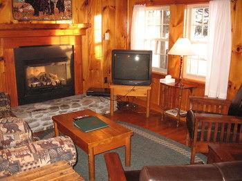 Pittsburg Tall Timber Lodge מראה חיצוני תמונה